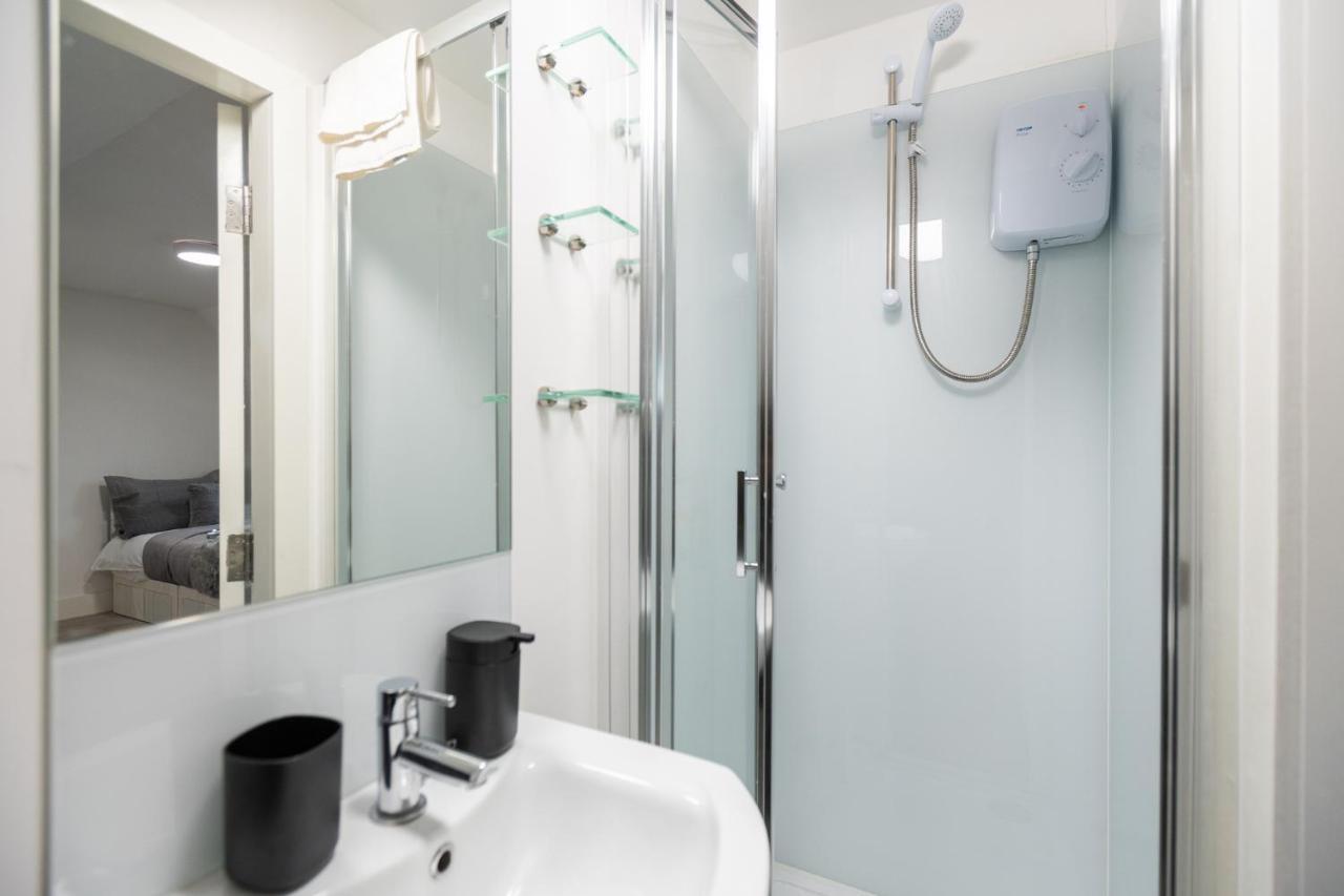 Large Studio Apartment 30 Mins To Oxford Street London Kültér fotó